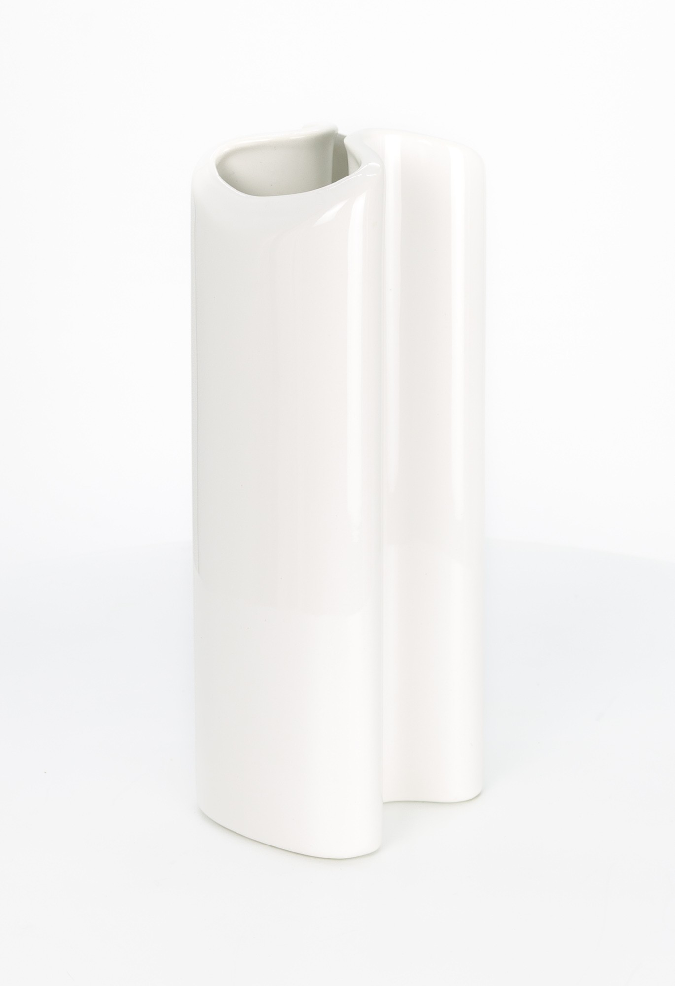 Porcelain White Dansk International Philippines Mid Century Curved Vase