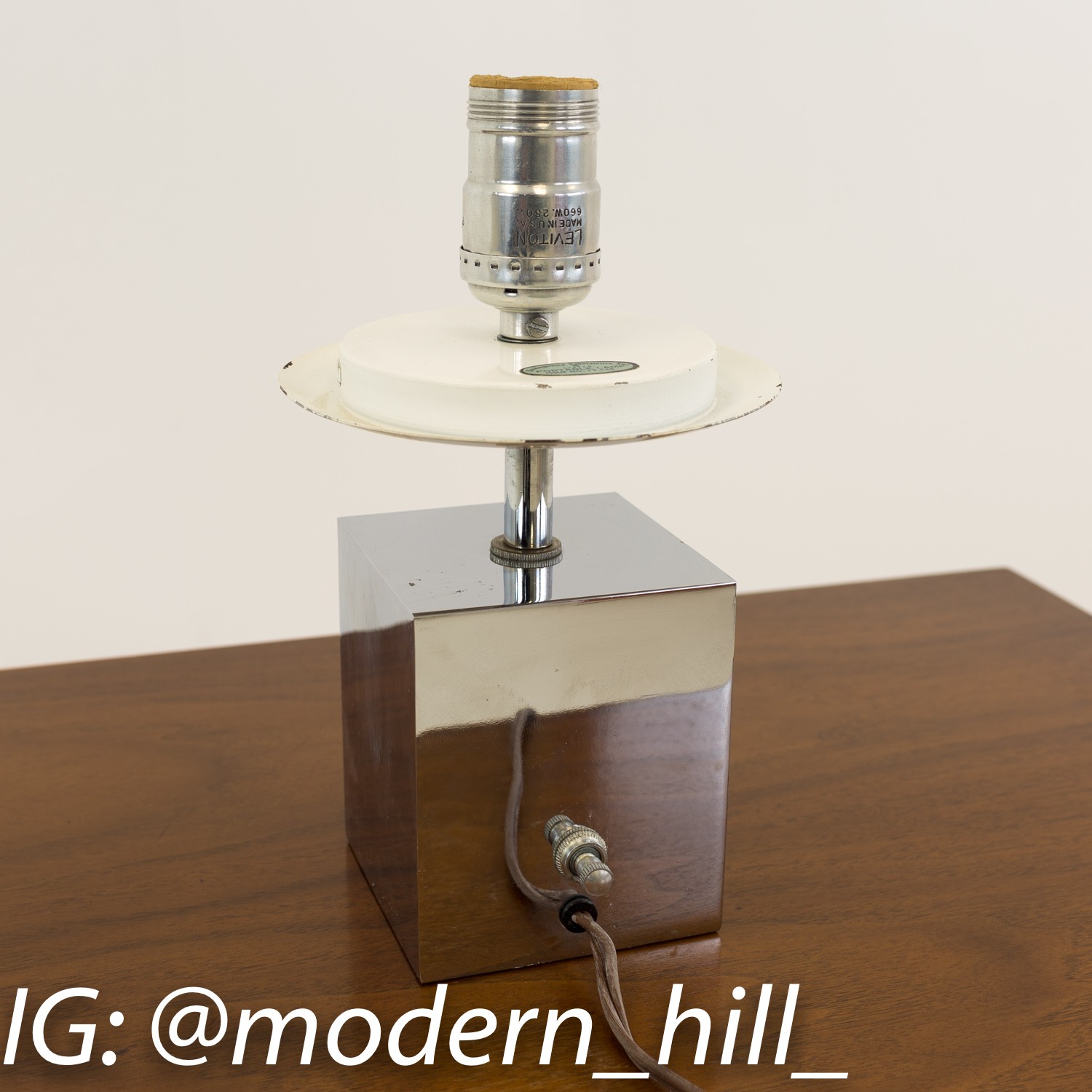 Robert Sonneman Mid Century Cubed Chrome Base Globe Table Desk Lamp