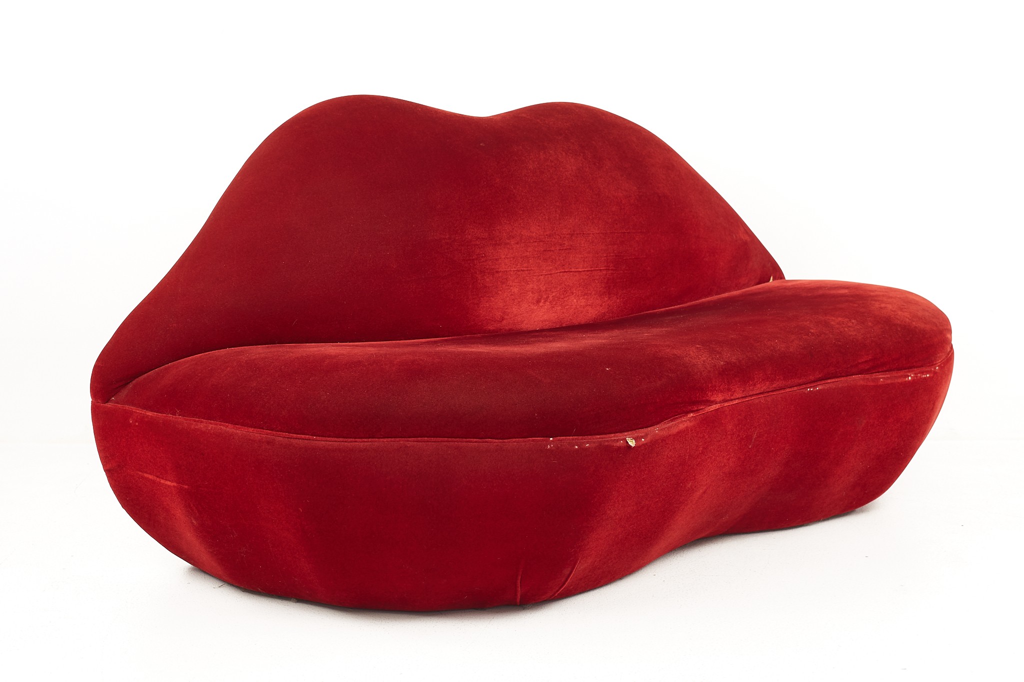 Salvador Dali Style Mid Century Lips Sofa