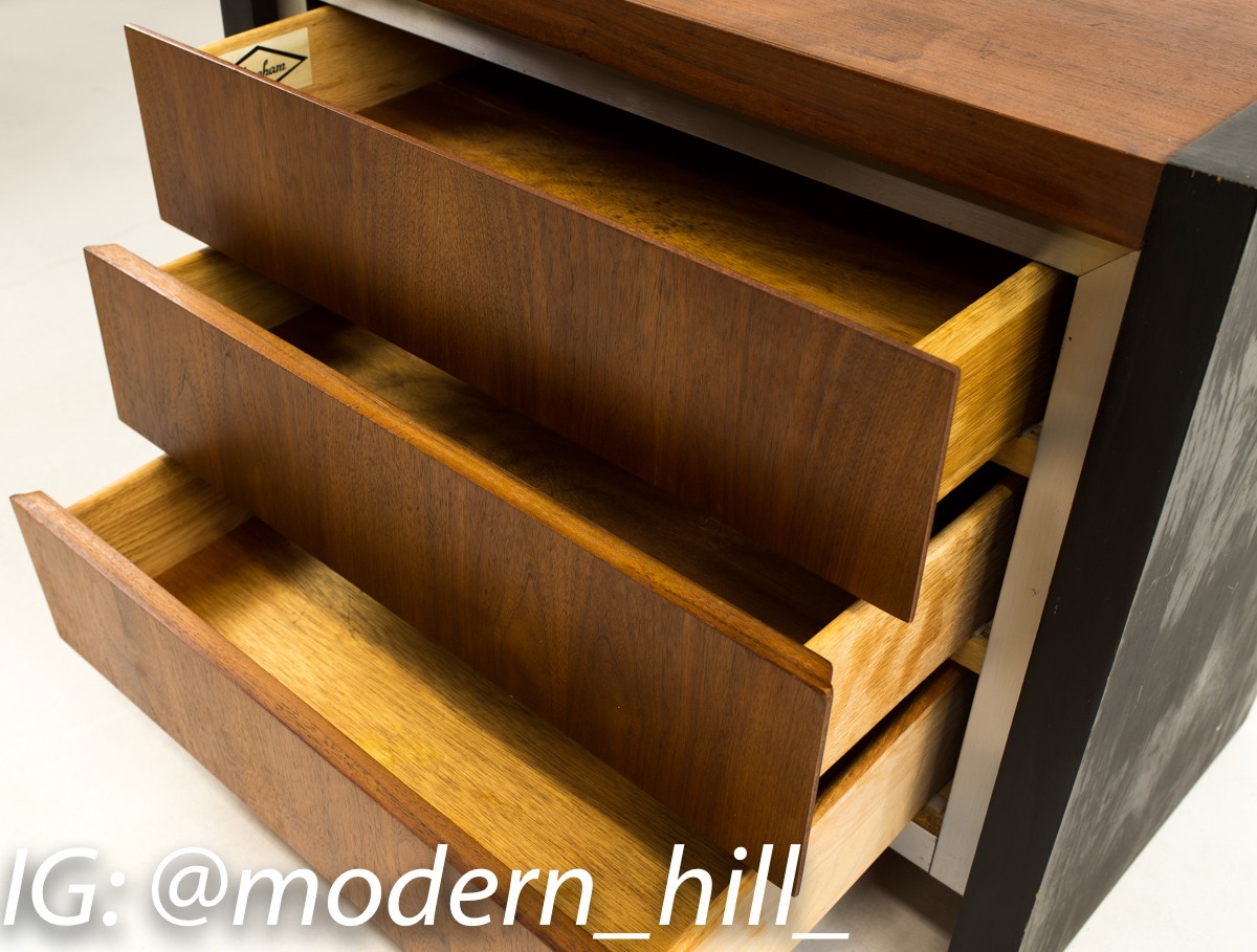 Milo Baughman for Dillingham Mid Century Modern Nightstands