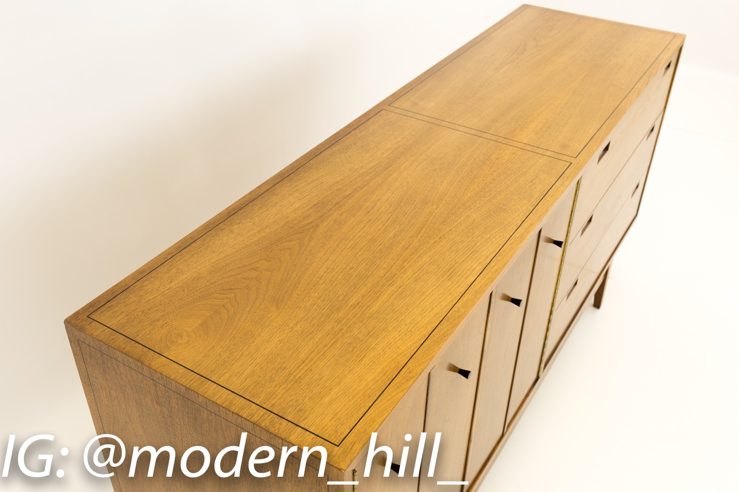 American of Martinsville Mid Century Walnut 6 Drawer Dresser Buffet Credenza Sideboard