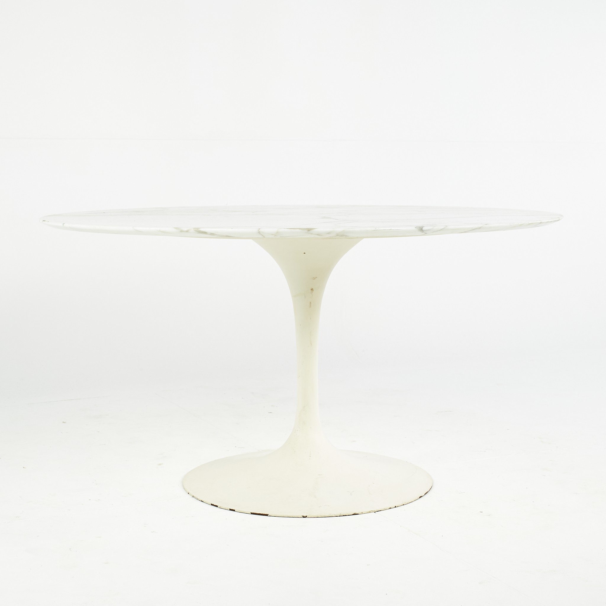 Eero Saarinen for Knoll Mid Century Round Marble Tulip Base Dining Table