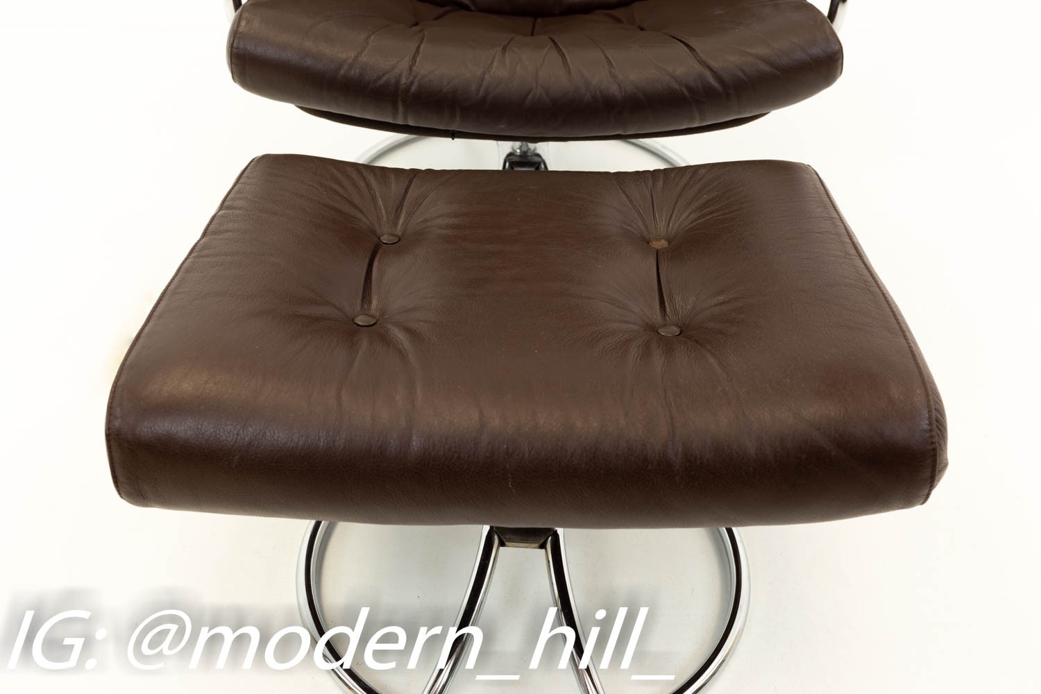 Ekornes Stressless Reclining Swivel Brown Leather Mid Century Modern Lounge Chair & Ottoman