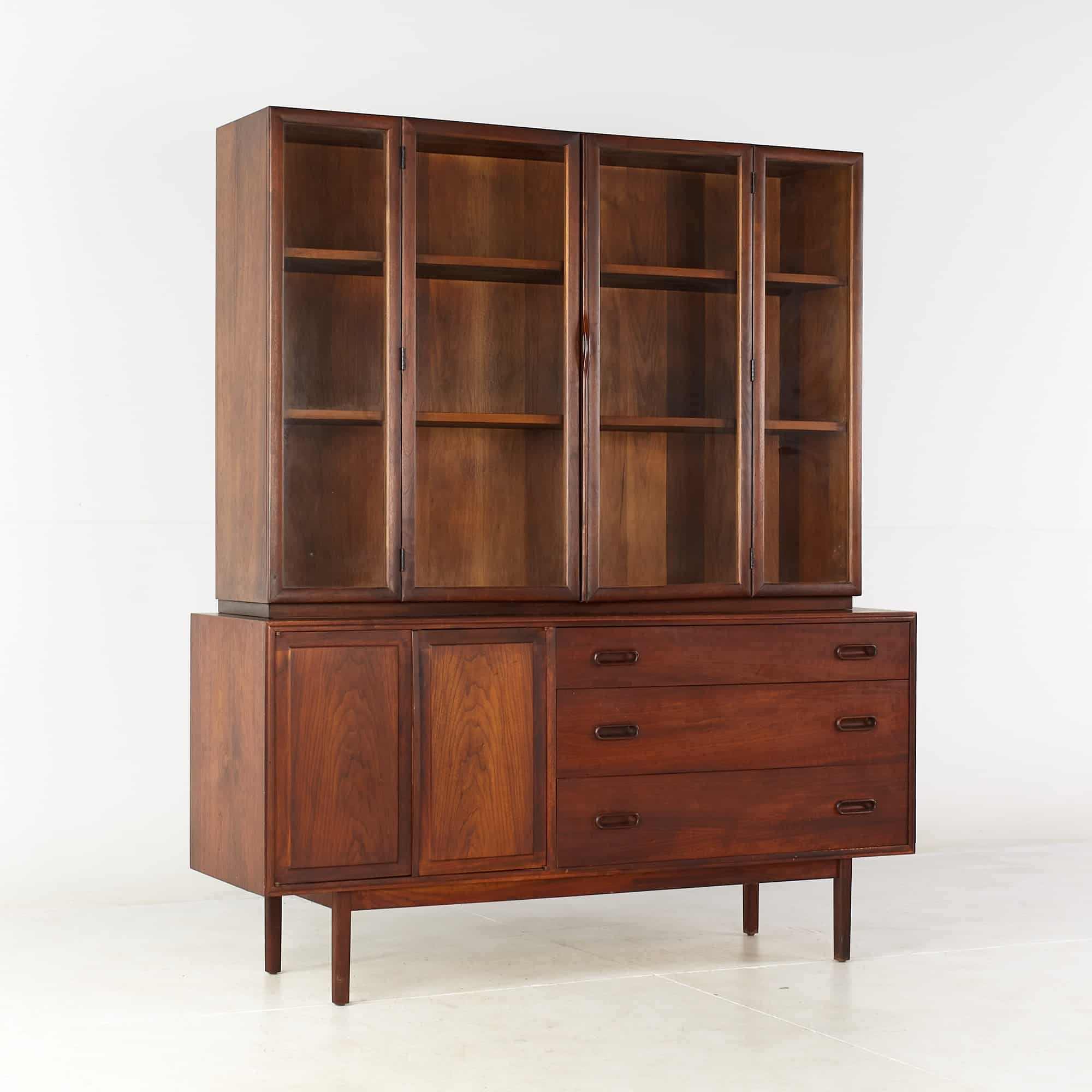 Jack Cartwright for Founders Mid Century Walnut Buffet and Hutch