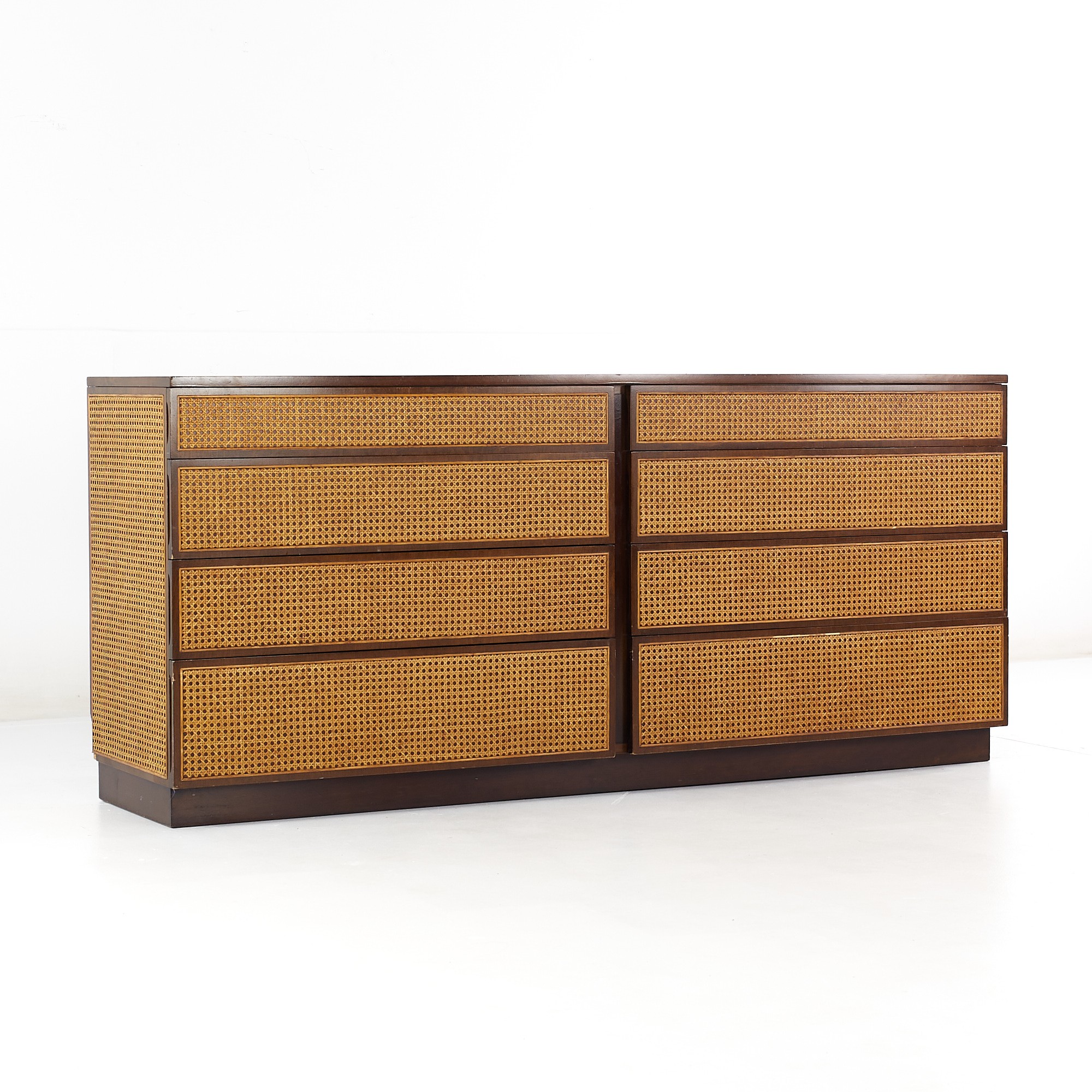 Directional Mid Century Cane Panel 8 Drawer Lowboy Dresser