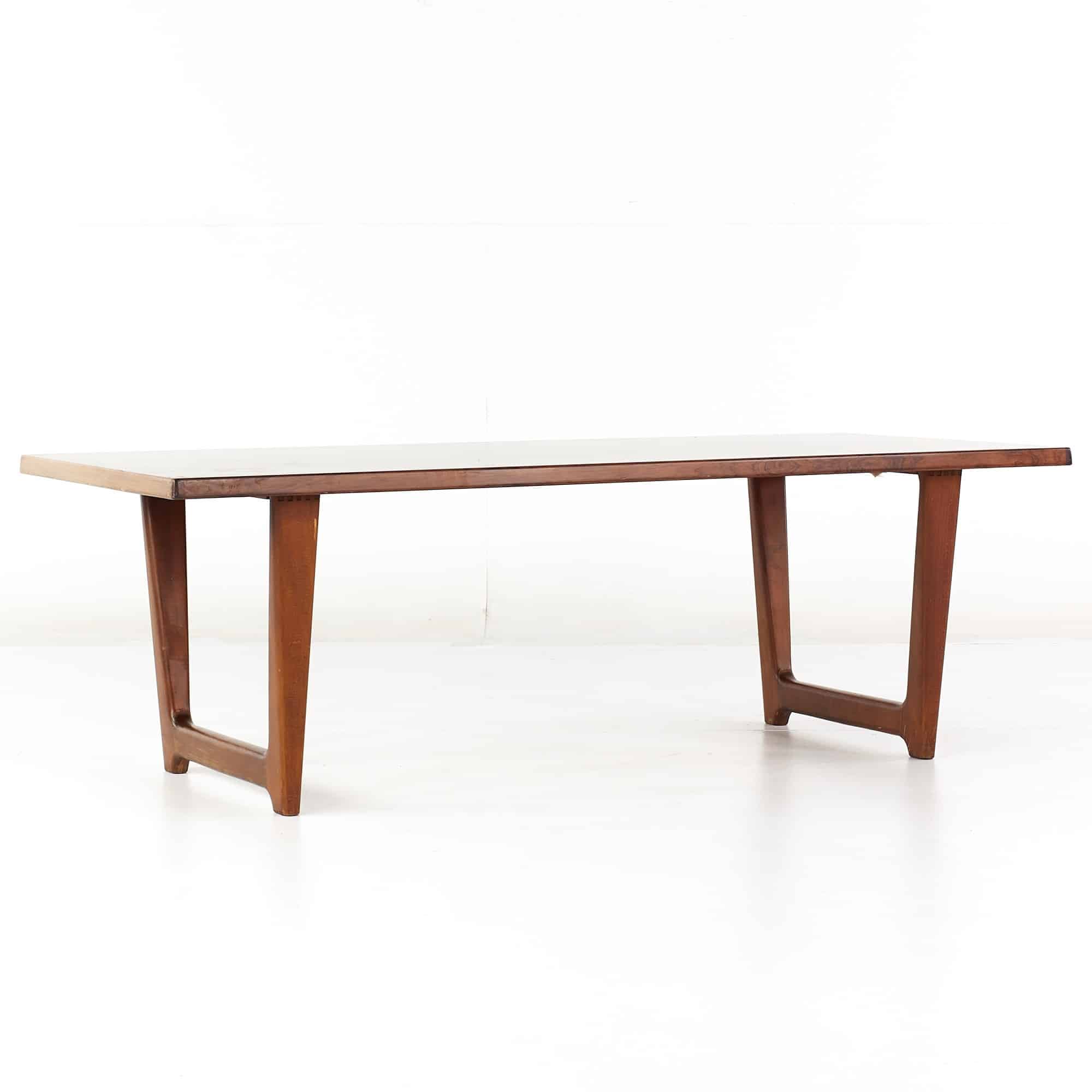 Peter Hvidt Style Mid Century Danish Rosewood Coffee Table