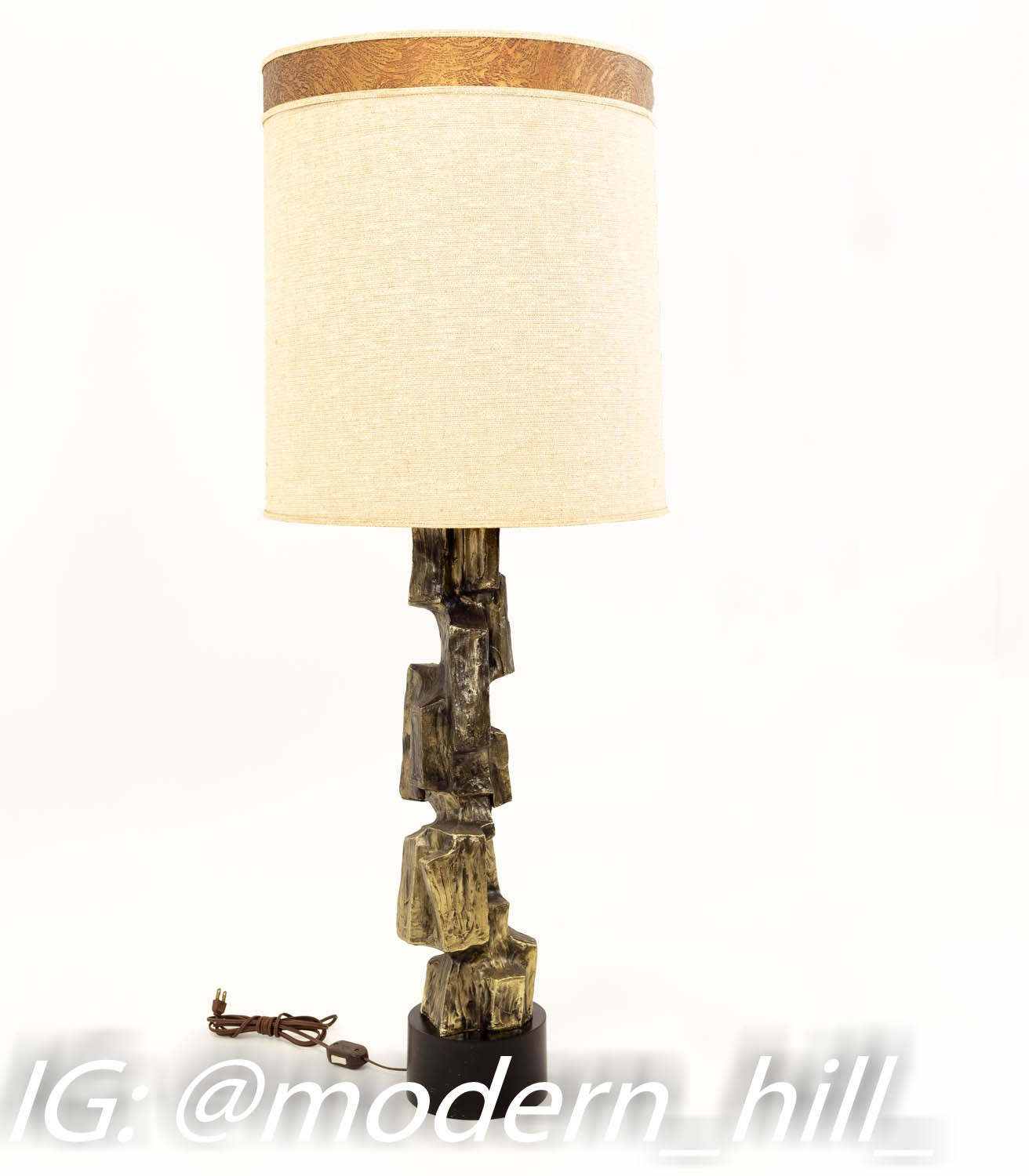 Richard Barr and Harold Weiss for Laurel Tall Weathered Brass Mid Century Table Lamp with Original Shade