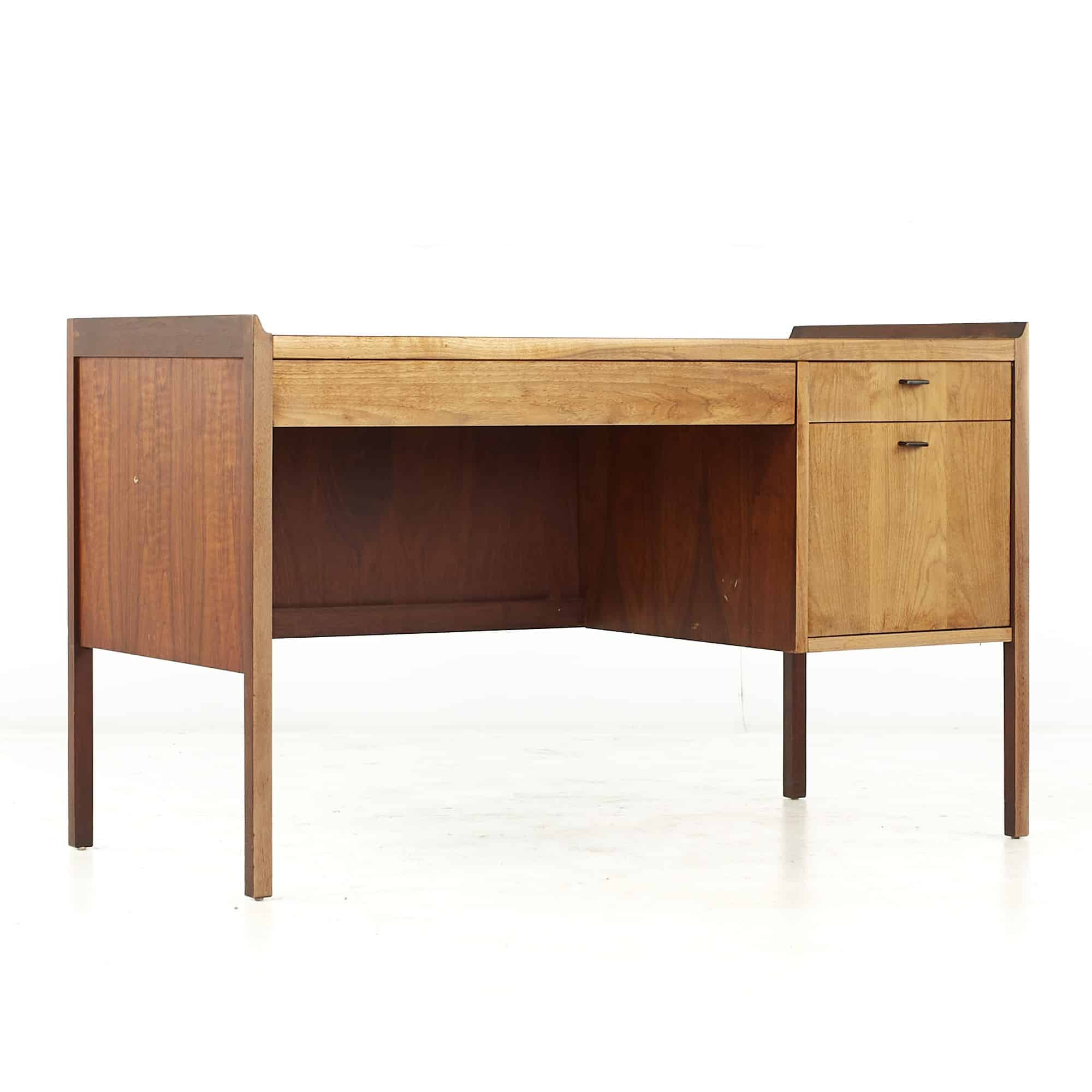 Jack Cartwright for Founders Mid Century Desk