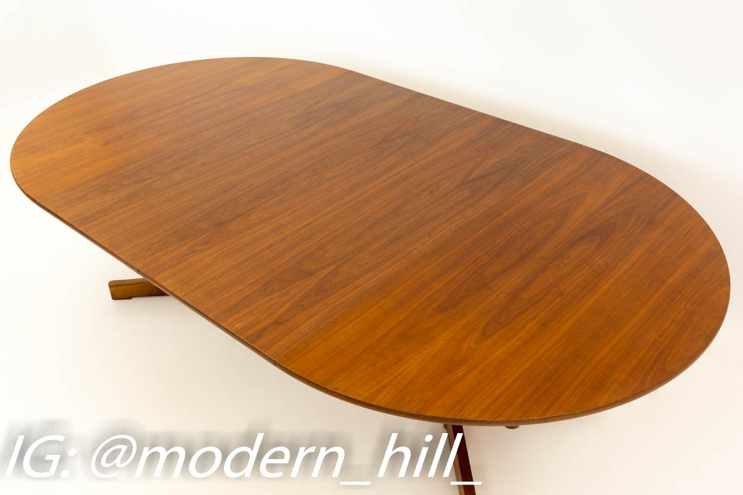 Dillingham Round Expanding Walnut Pedestal Mid Century Dining Table