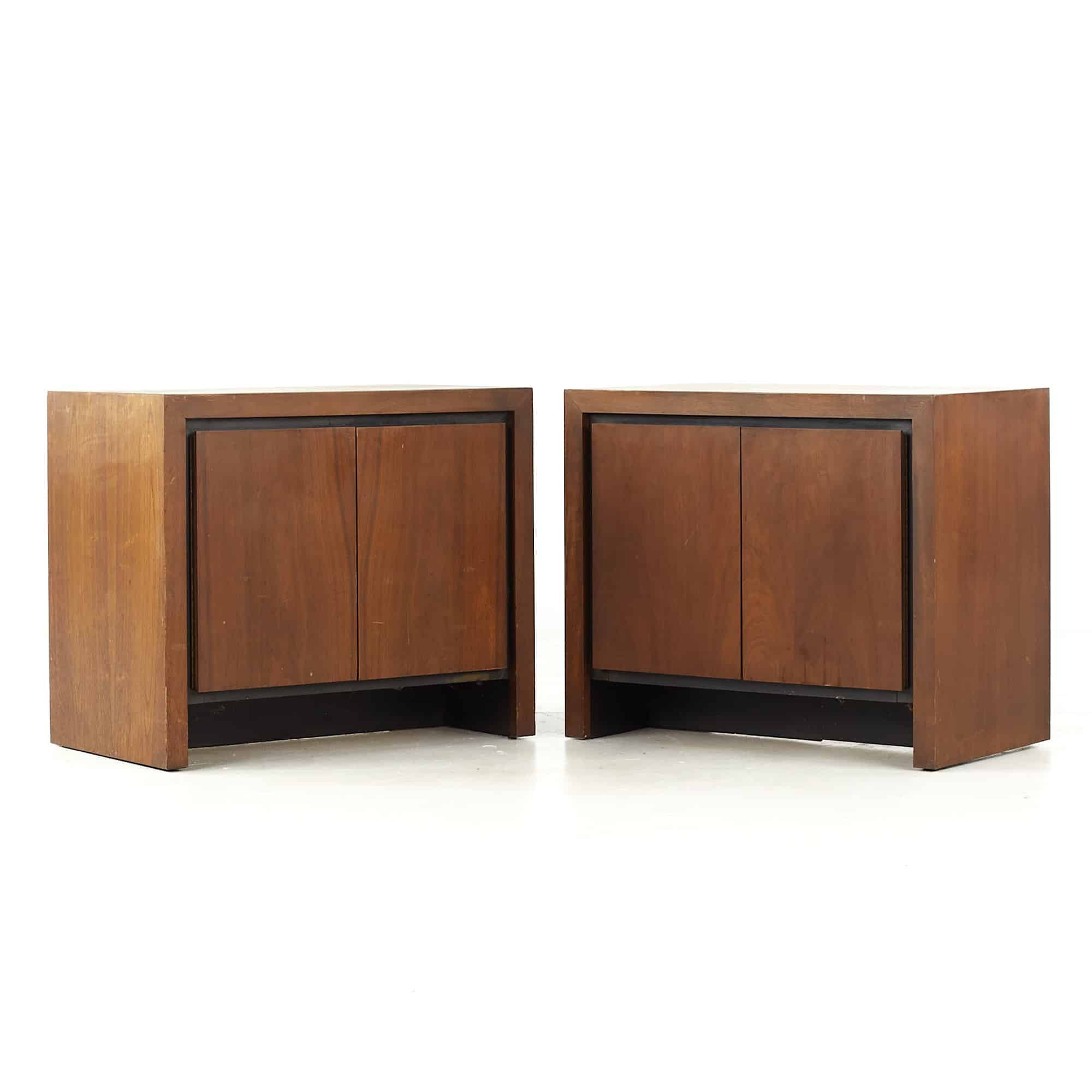Dillingham Mid Century Bookmatched Nightstands - Pair