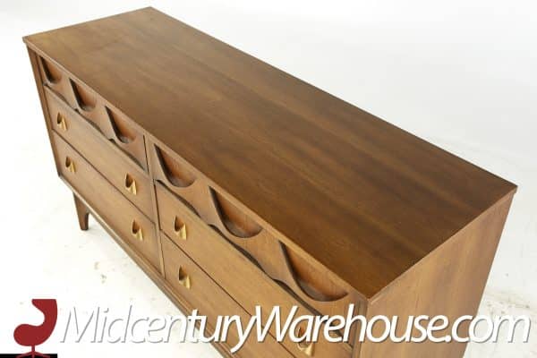 Broyhill Brasilia Mid Century Walnut and Brass 6 Drawer Dresser