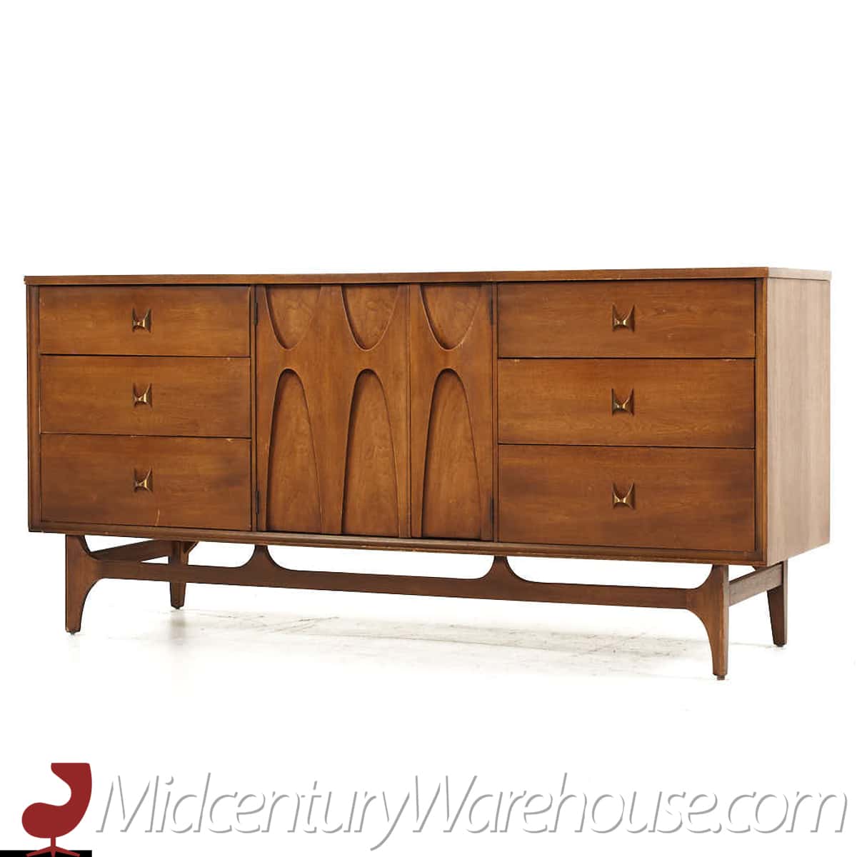 Broyhill Brasilia Mid Century Walnut 9-drawer Lowboy Dresser