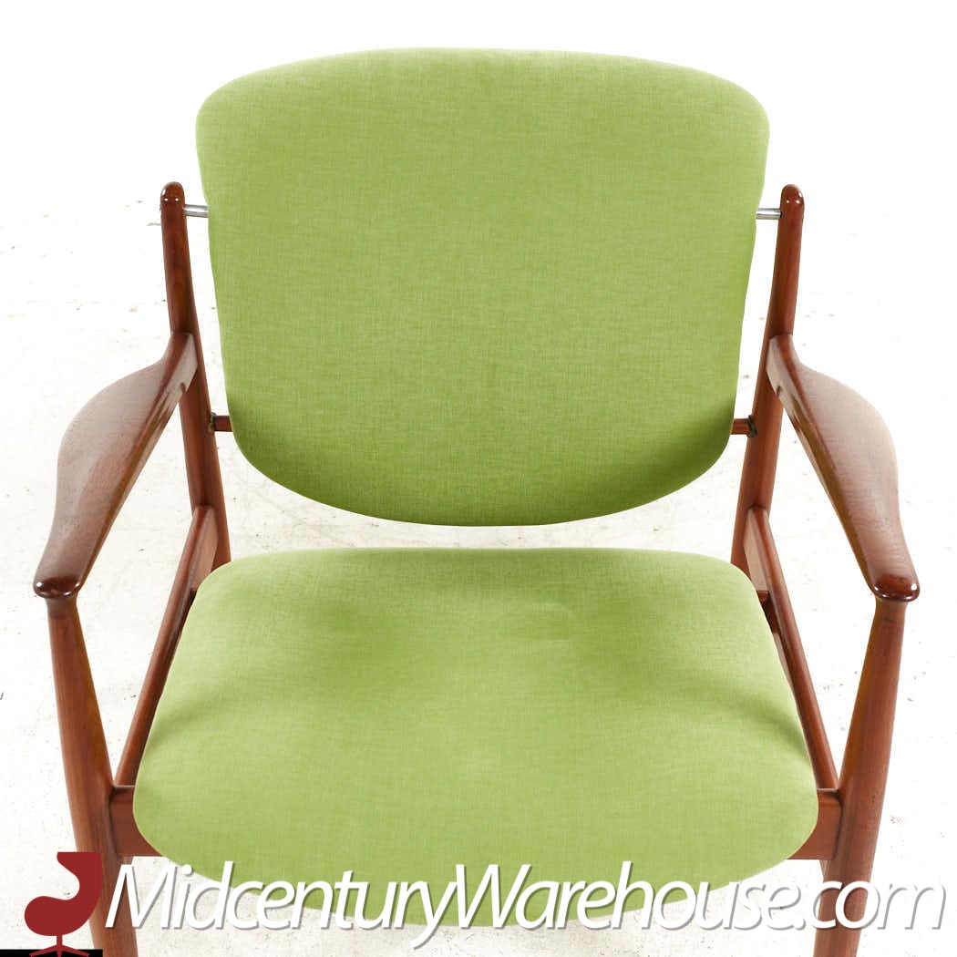 Finn Juhl Mid Century Fj-136 Danish Teak Lounge Chairs - Pair