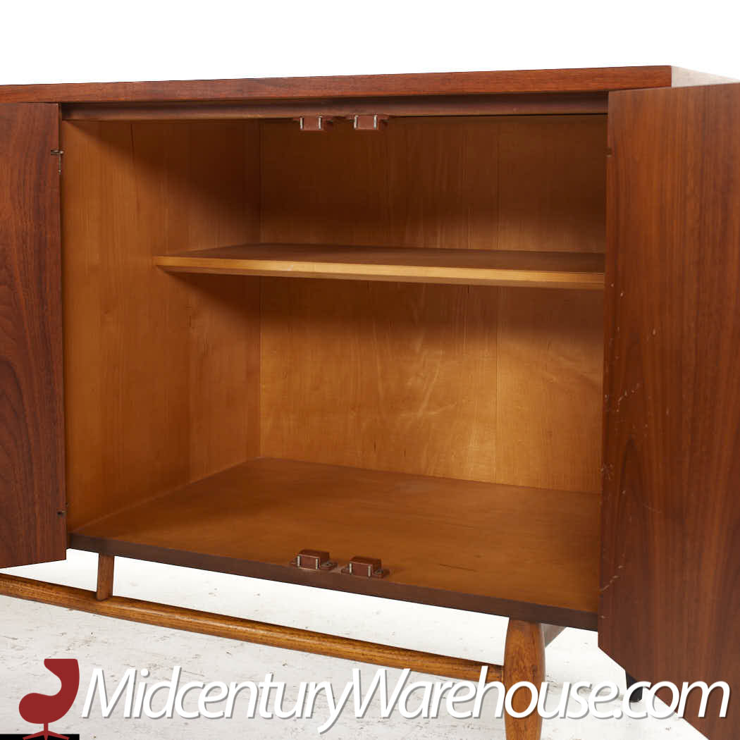 Lane Acclaim Walnut Buffet and Hutch