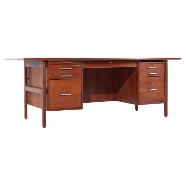 Standard Furniture Mid Century Walnut Executive Desk