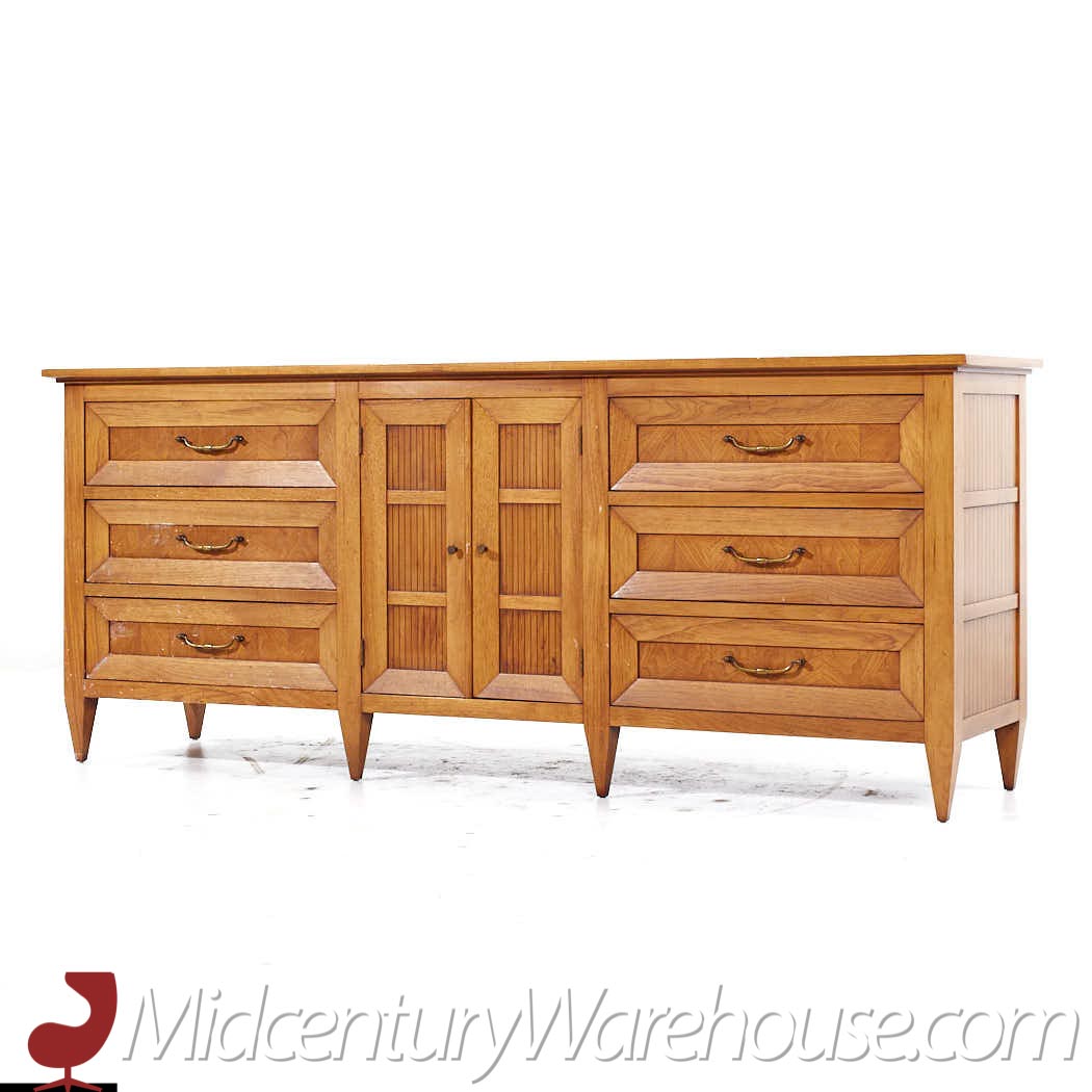 Tomlinson Sophisticate Mid Century Walnut Lowboy Dresser