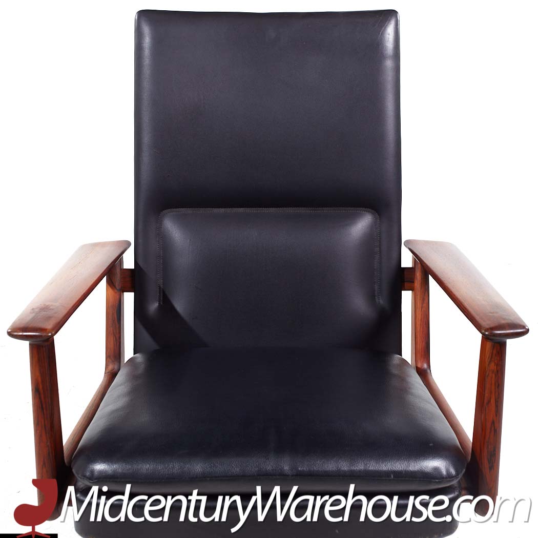 https://midcenturywarehouse.com/wp-content/uploads/2023/11/Arne-Vodder-for-Sibast-Mid-Century-Danish-Rosewood-Executive-Desk-Chair-9.jpg