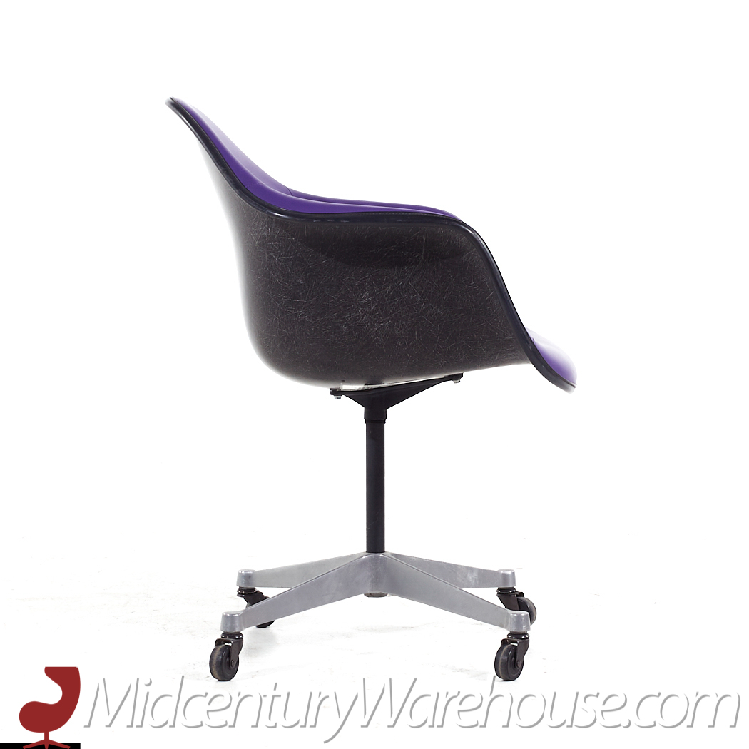Eames for Herman Miller Mid Century Purple Padded Fiberglass Swivel Office Chair