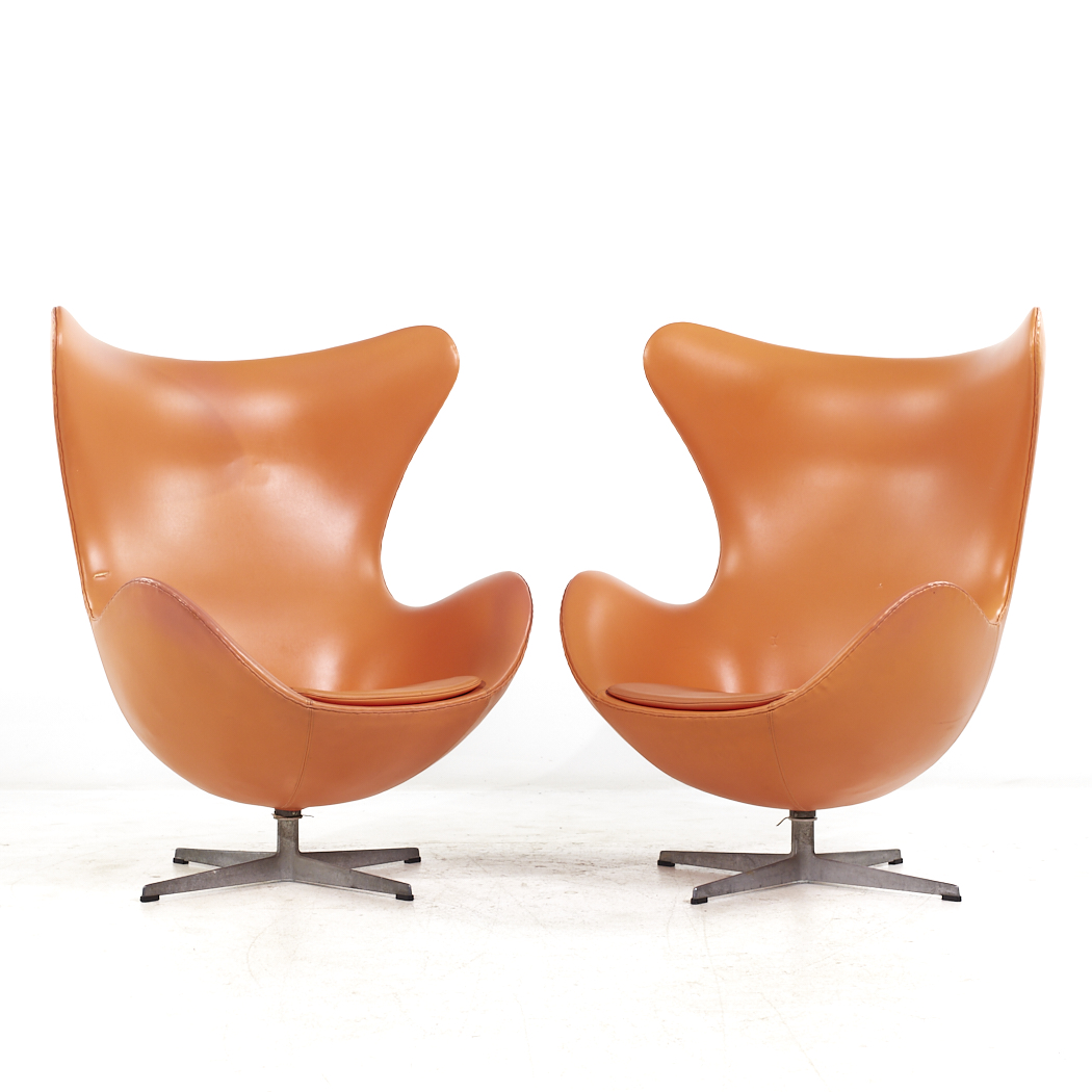 Arne Jacobsen for Fritz Hansen Mid Century Egg Chair – Pair | Mid ...