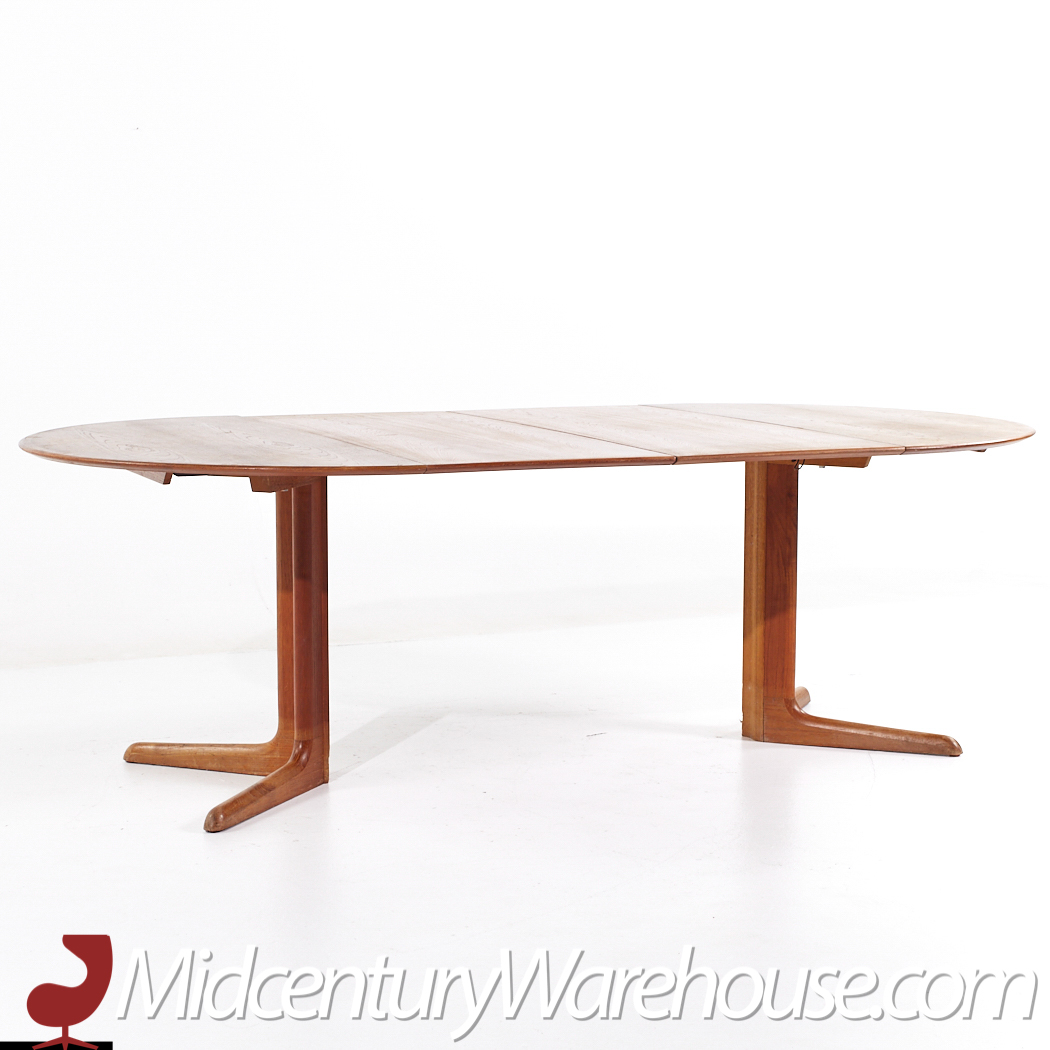 Skovby Mid Century Danish Teak Expanding Dining Table with 2 Leaves