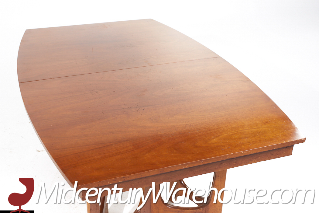 Young Manufacturing Mid Century Walnut Expanding Dining Table with 2 Leaves