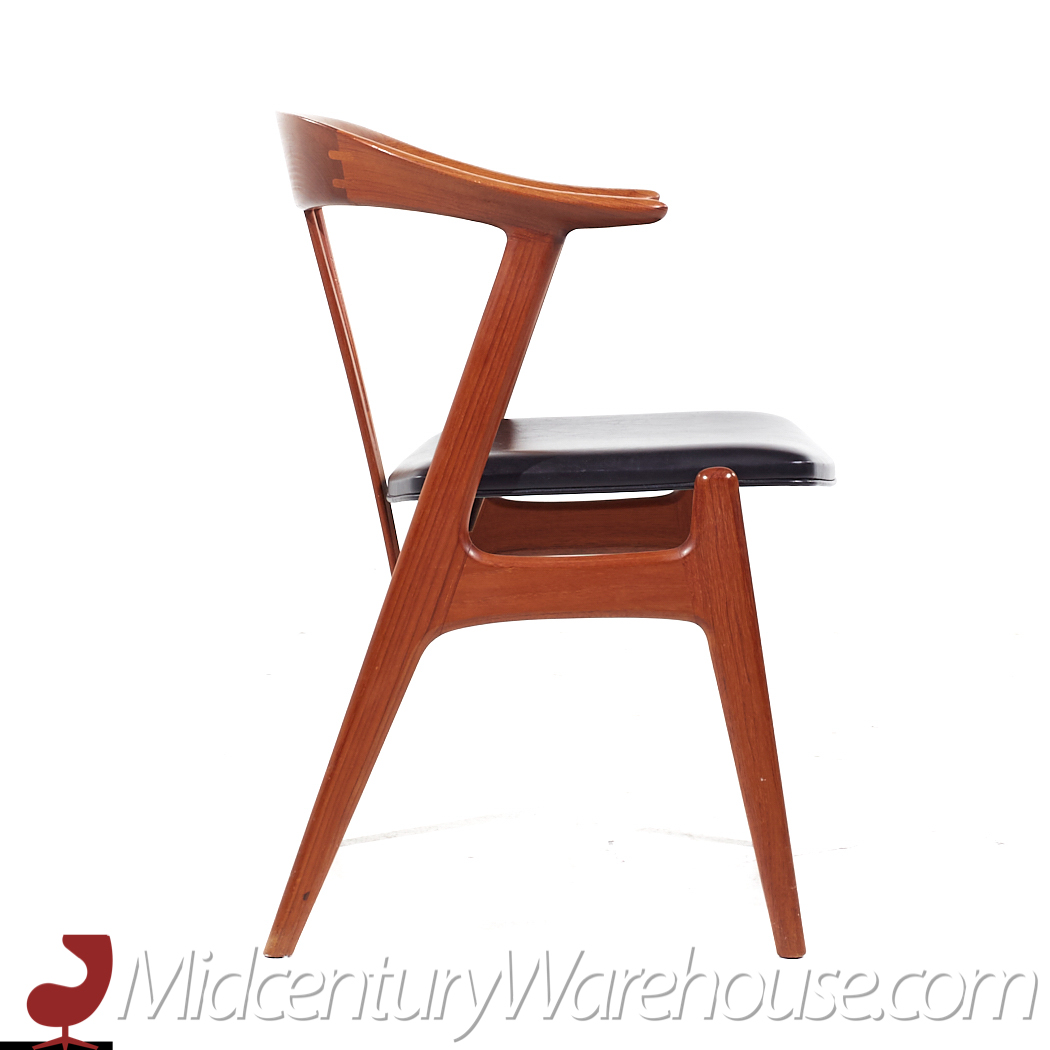 Arne Hovmand Olsen Style Mid Century Danish Teak Chair