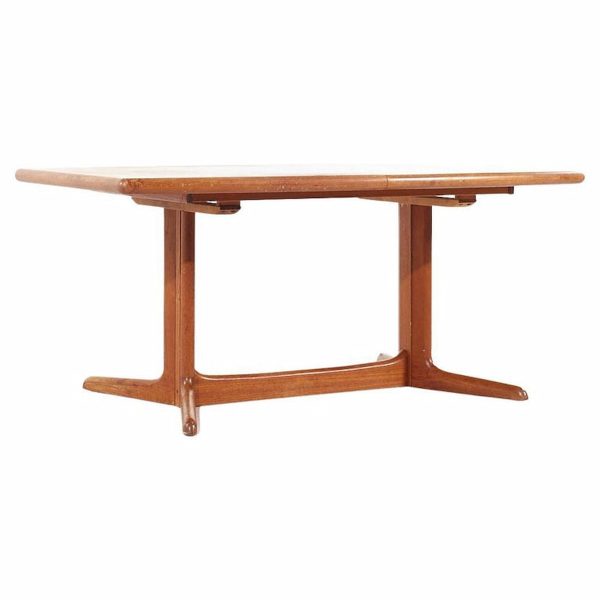 Dyrlund Style Mid Century Danish Teak Expanding Dining Table with 2 Leaves