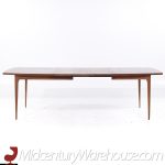 Broyhill Brasilia Mid Century Walnut Expanding Dining Table with 3 Leaves