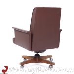 Stow Davis Mid-century Modern Leather Executive Swivel Desk Chair