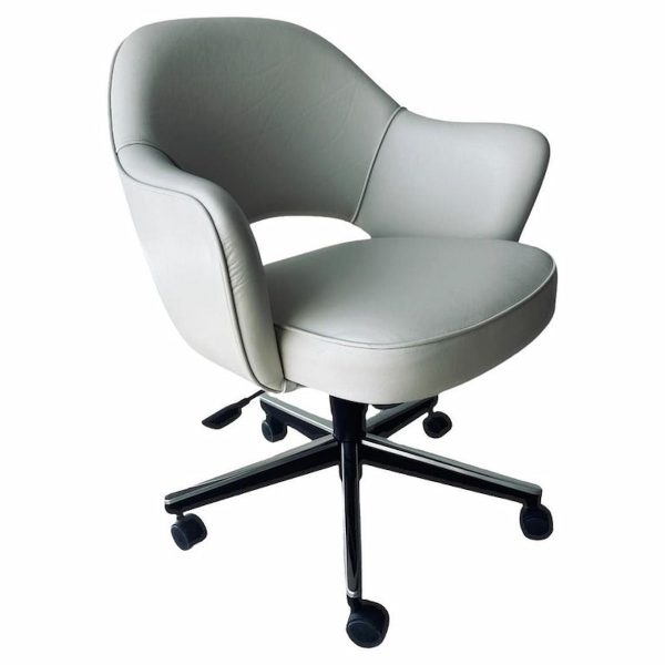 Knoll Saarinen White Leather and Chrome Executive Chair
