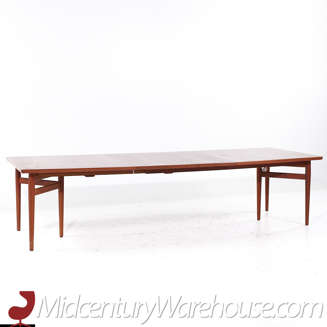 Arne Vodder Model 212 Mid Century Danish Teak Expanding Dining Table with 2 Leaves