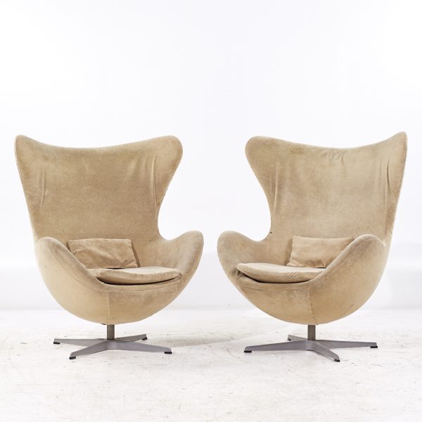 Arne Jacobsen for Fritz Hansen Mid Century Egg Chairs - Pair