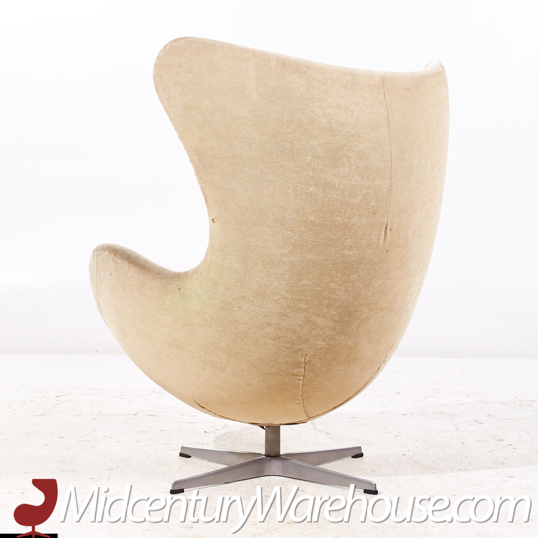 Arne Jacobsen for Fritz Hansen Mid Century Egg Chairs - Pair