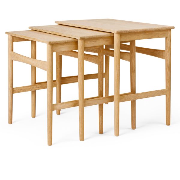 CH004-Nesting-Tables-by-Hans-Wegner-for-Carl-Hansen-Oak-Oil-1