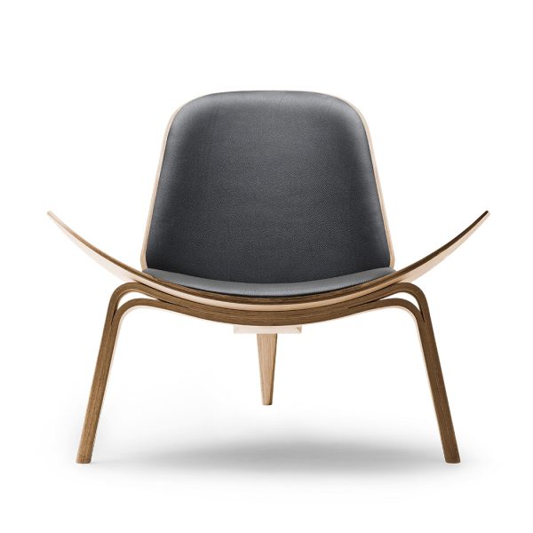 Ch07 Shell Chair by Hans J. Wegner for Carl Hansen