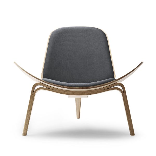 Ch07 Shell Chair by Hans J. Wegner for Carl Hansen