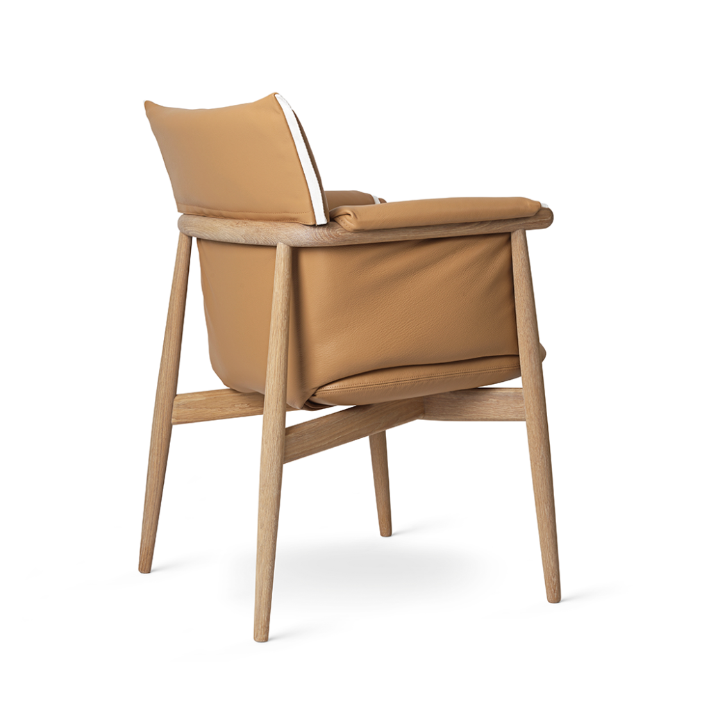 Carl Hansen & Søn E005 Embrace Armchair E005 Embrace Chair – Danish Design Store