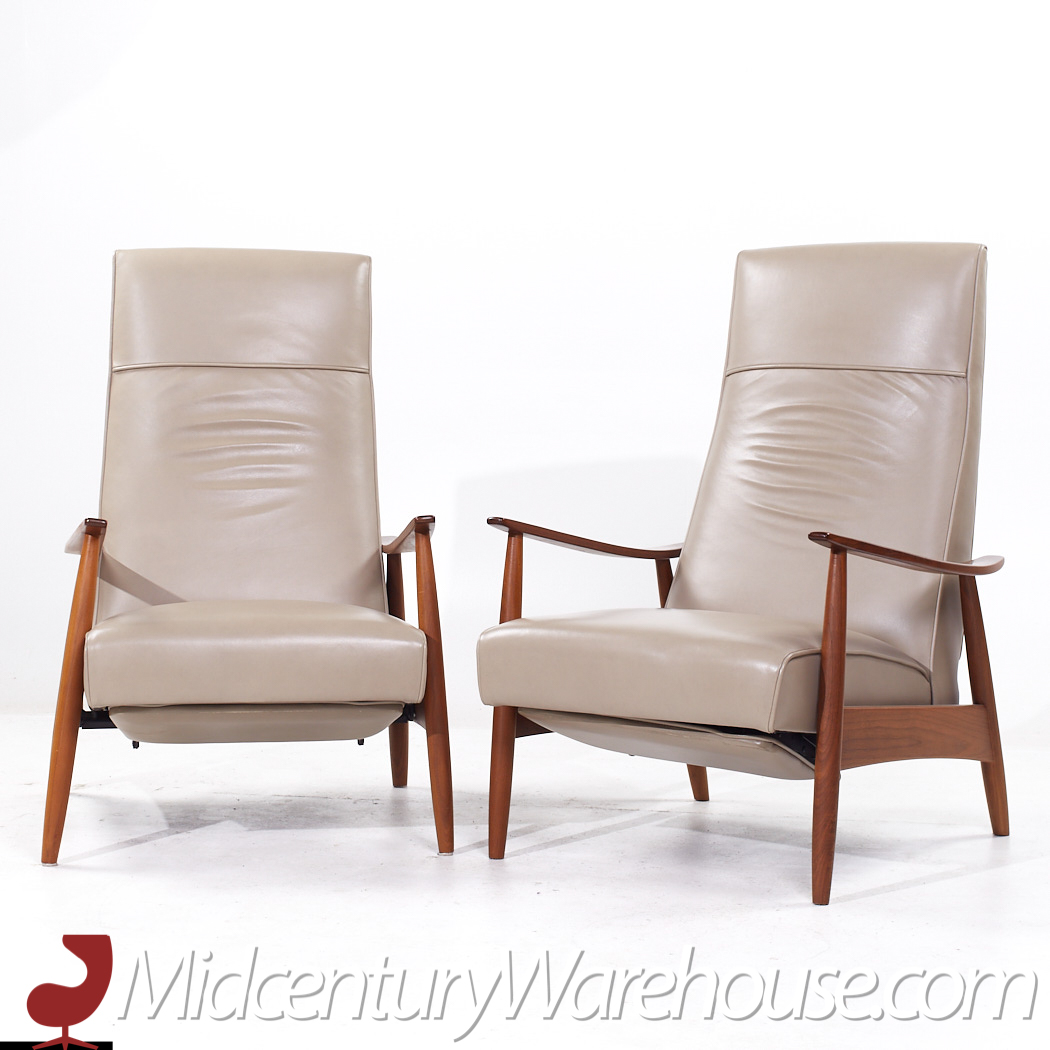 Milo Baughman for Thayer Coggin Leather and Walnut Lounge Chair Recliner - Pair