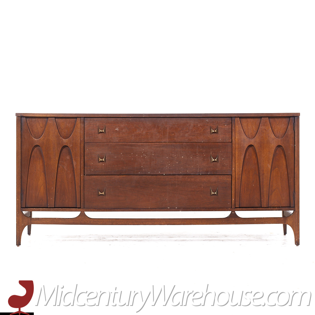 Broyhill Brasilia Mid Century Walnut 66 Inch Credenza