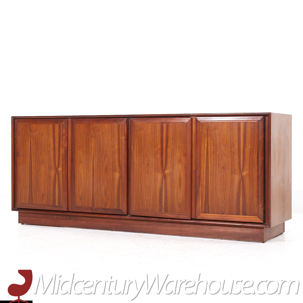 Dillingham Mid Century Walnut Credenza