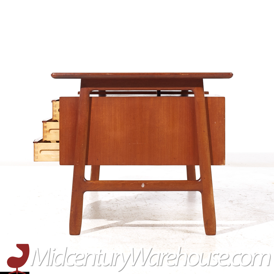 Gunni Omann for Omann Jun Møbelfabrik Model 75 Mid Century Danish Teak Desk