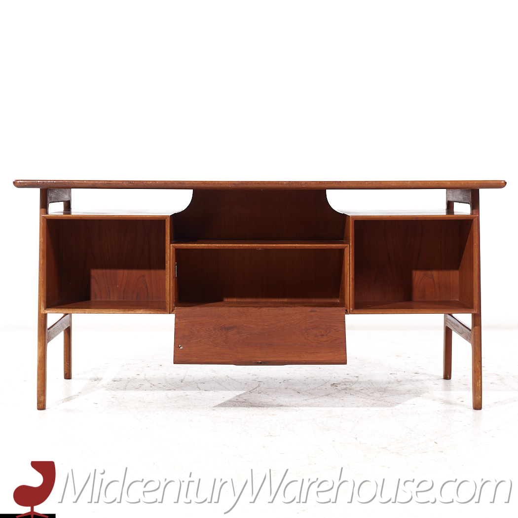 Gunni Omann for Omann Jun Møbelfabrik Model 75 Mid Century Danish Teak Desk