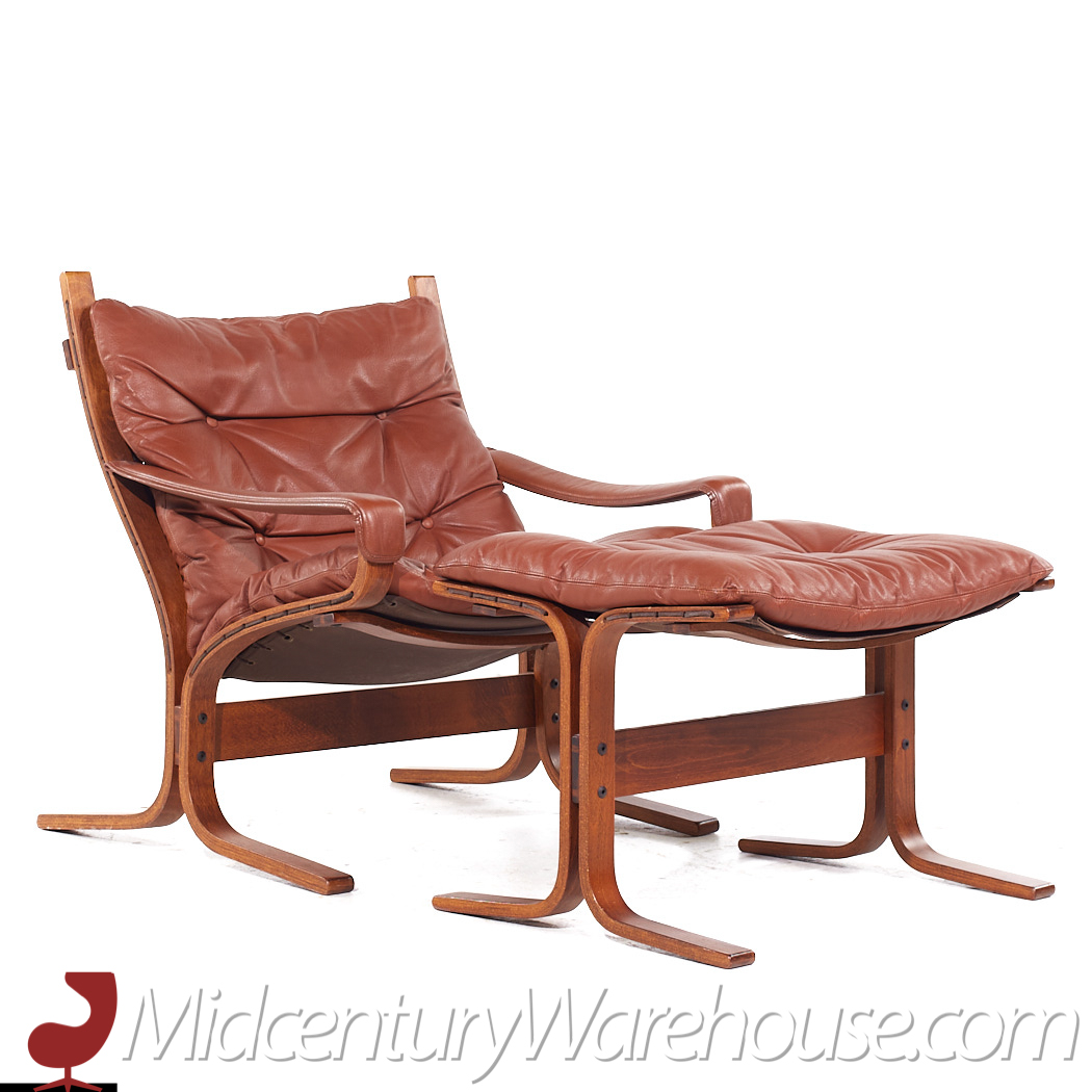 Westnofa Siesta Mid Century Bentwood and Leather Lounge Chairs and Ottoman