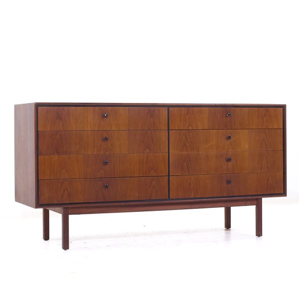 Jack Cartwright for Founders Mid Century Walnut 8 Drawer Lowboy Dresser