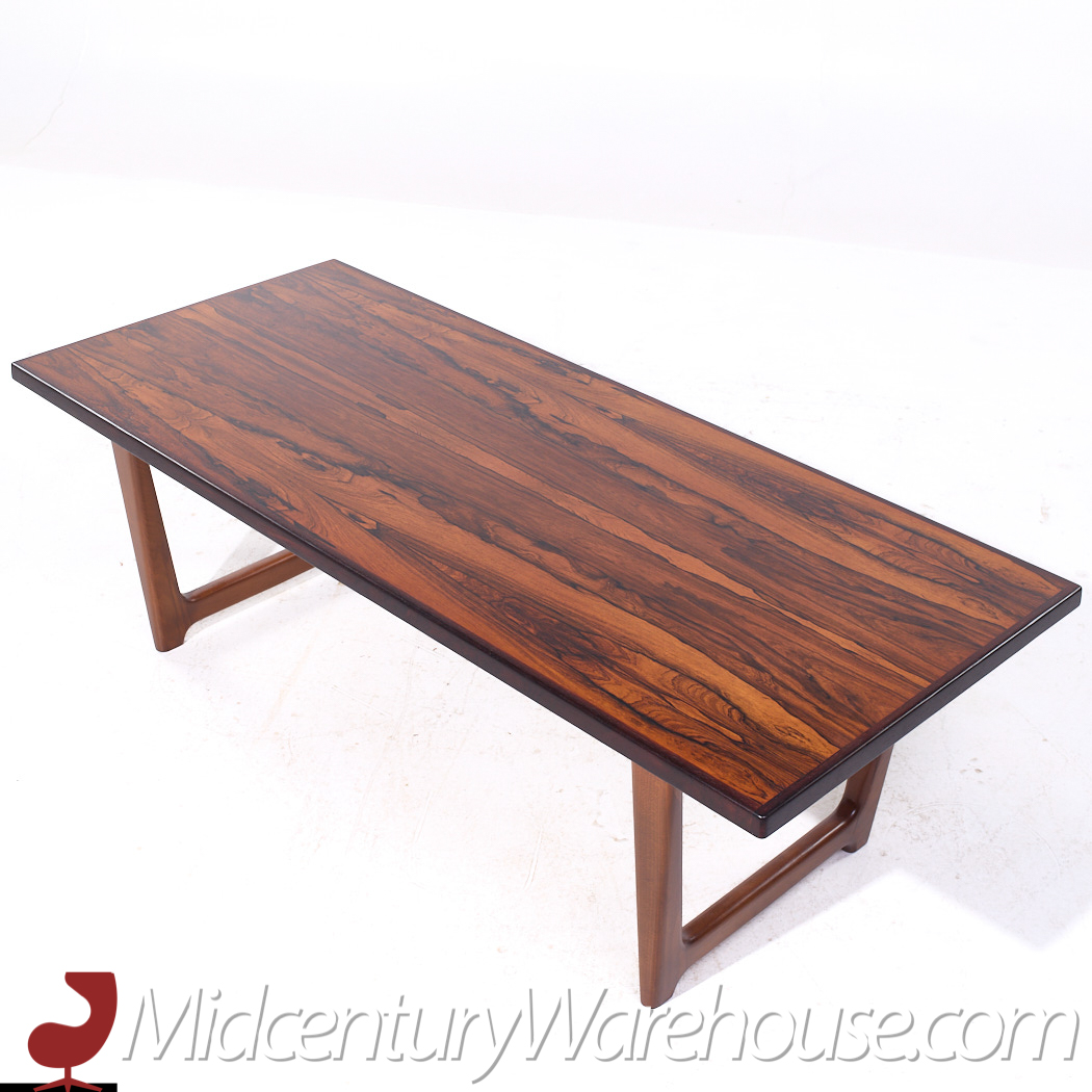 Peter Hvidt Style mid Century Danish Rosewood Coffee Table