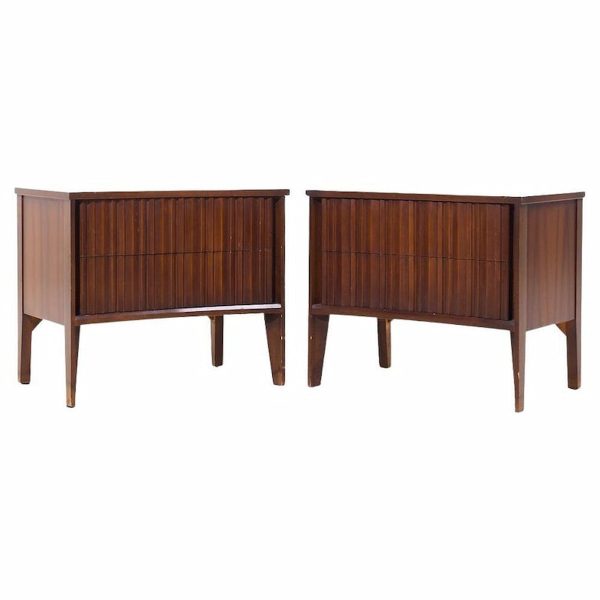 Unagusta Mid Century Walnut Curved Nightstands - Pair