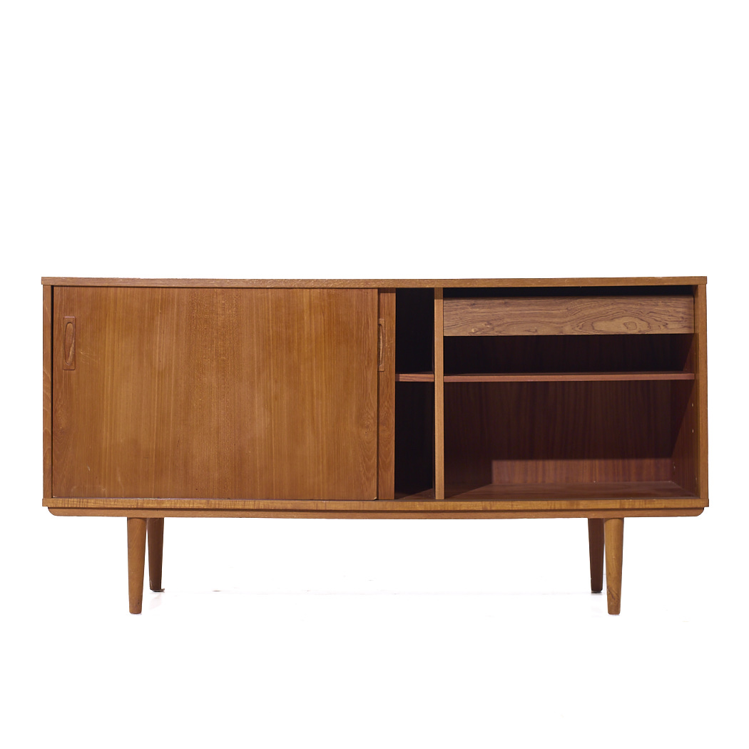 Arne Vodder Style Mid Century Danish Teak Sliding Door Credenza