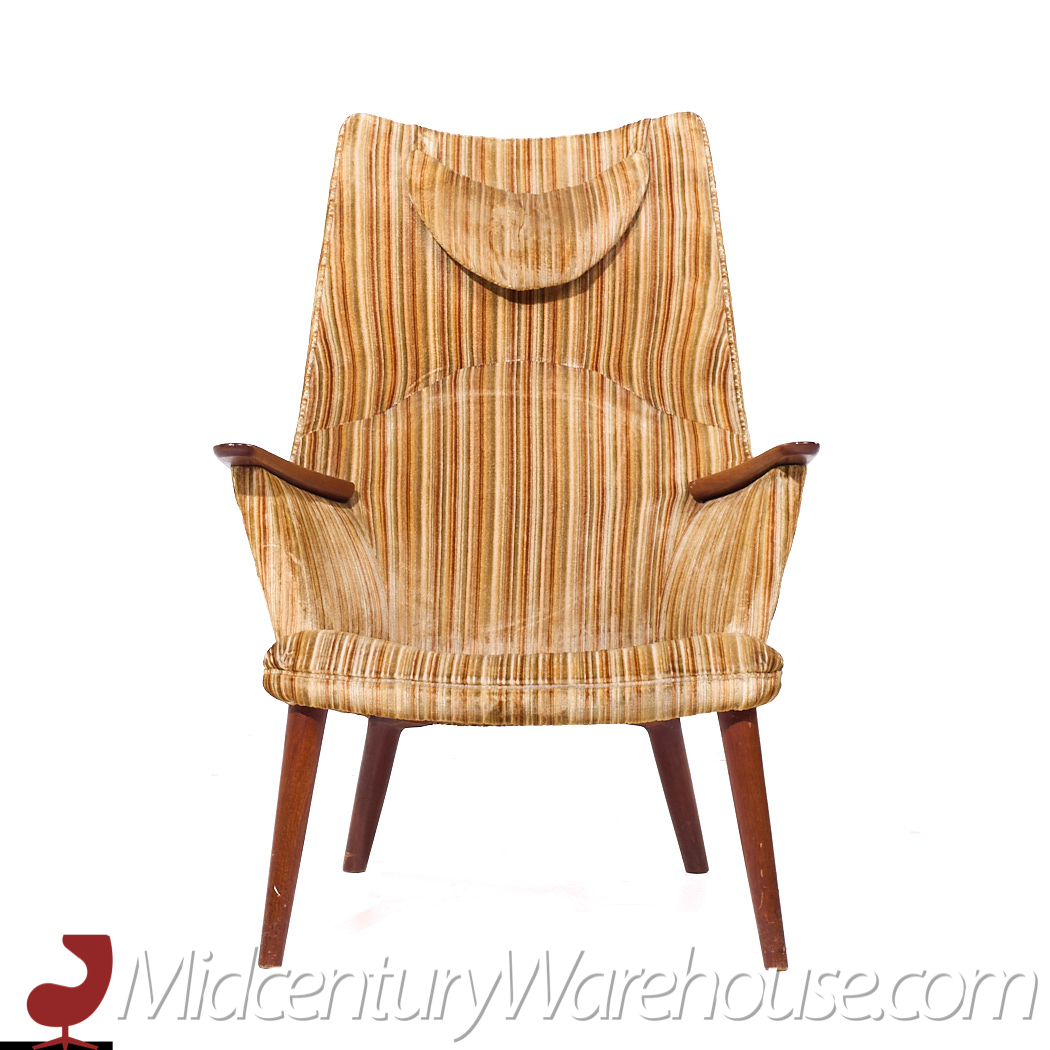 Hans Wegner for Ap Stolen Ap-28 Mid Century Danish Oak Mama Bear Lounge Chair