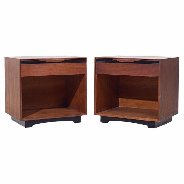 John Kapel for Glenn of California Mid Century Walnut Nightstands - Pair