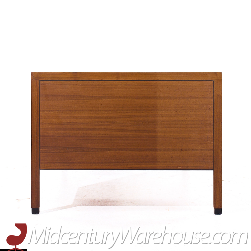 Kipp Stewart for Directional by Calvin Mid Century Walnut Executive Desk